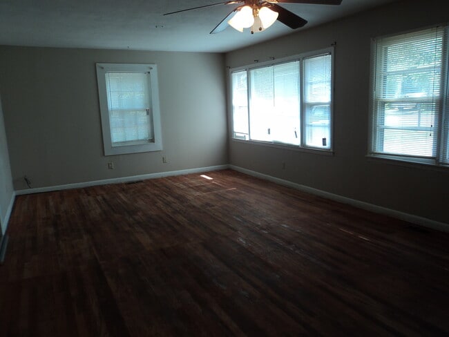 Photo - 125 Nelson Ave
