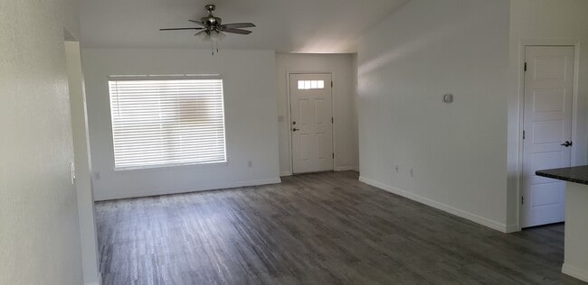 Photo - 49 Hemlock Radial