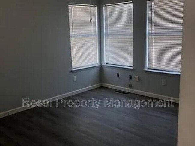 Photo - 6124 Woodhollow Pl NW