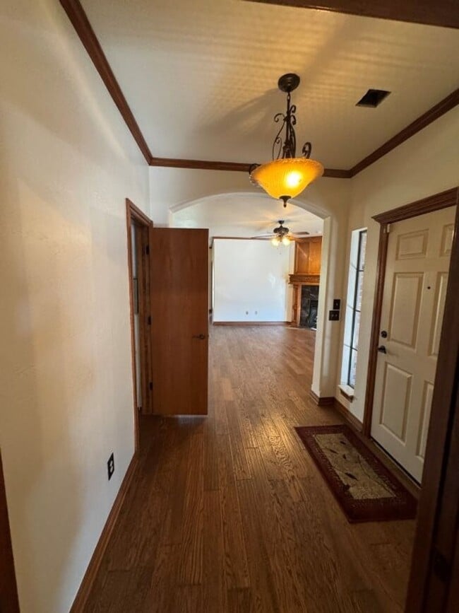 Photo - Stunning 3 bed in immaculate community, NO...