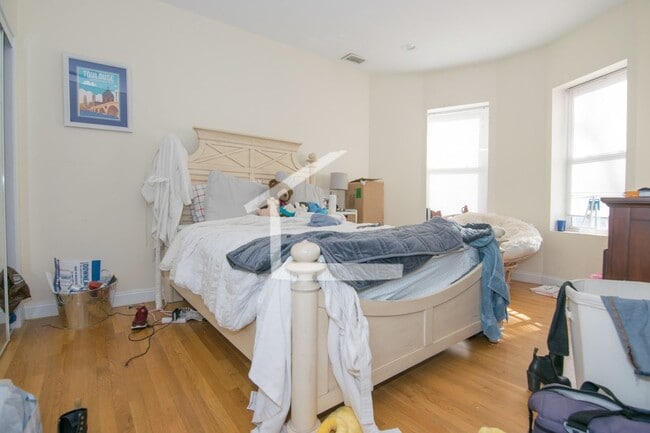 Photo - 6-1801 beacon St, #6