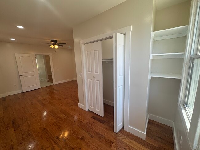 Building Photo - 5916 Nicholson St Unit 1