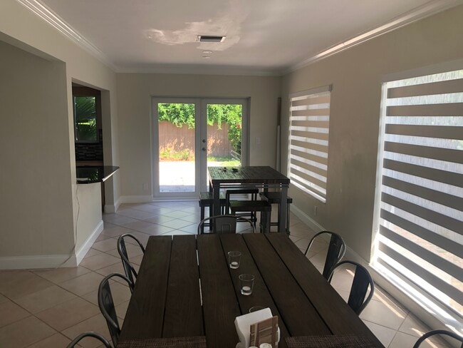 Photo - 2532 NE 27th Ave