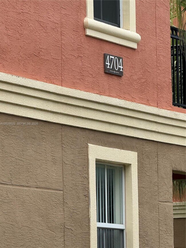 Photo - 4704 SW 160th Ave Unidad 215