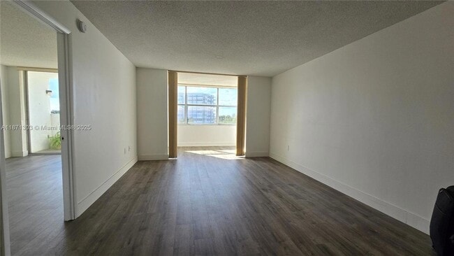 Photo - 1300 NE Miami Gardens Dr Unit 517E