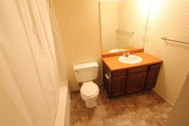 Bathroom - 1512 Governors Blvd Unit 1512 #6