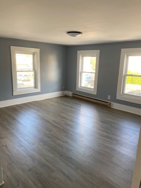 Living room - 1061 Pleasant St Unit 1061 Apt 2