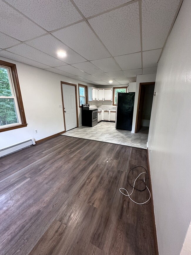 Building Photo - 473 Fairmount St Unit 2 Rental