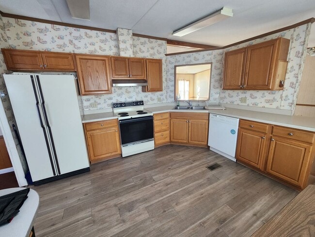 Photo - Wonderful County Home