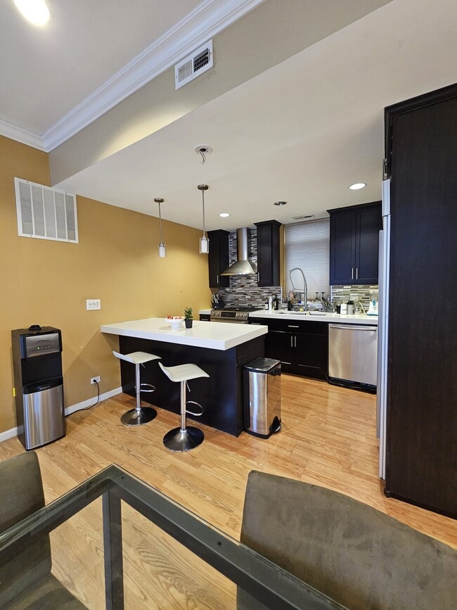 Kitchen - 1712 N Ashland Ave Unit 2F