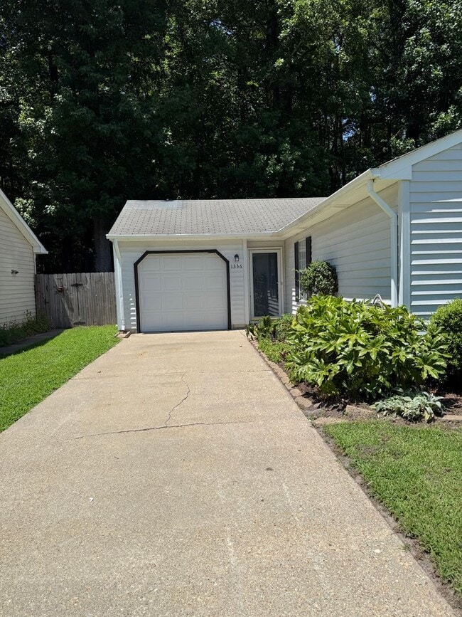 Photo - 3BD/2BA Home minutes from Dam Neck/Oceana Bases! Updated Throughout! Attached One Car Garage!