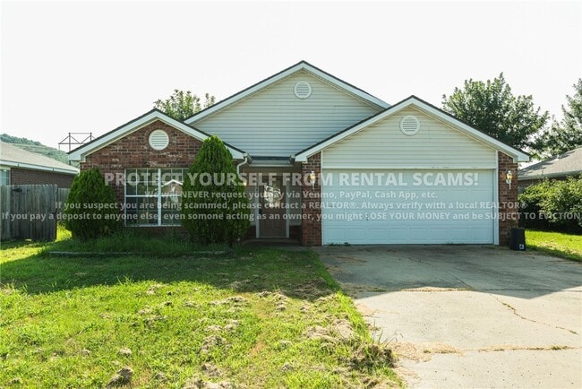 Building Photo - 1348 S Jasmine Ln