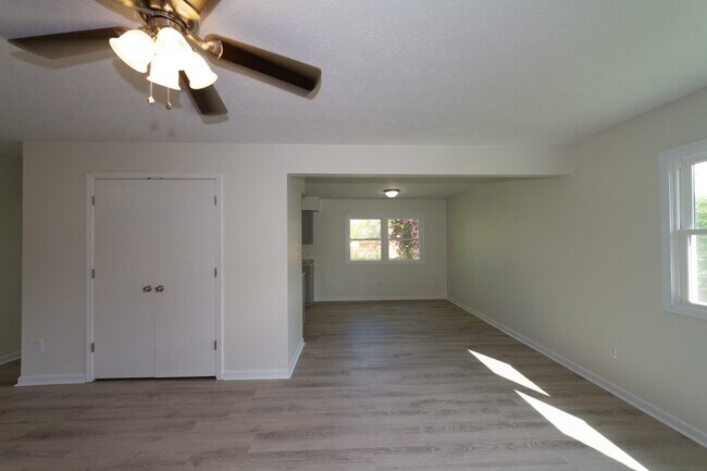 Photo - Updated 3 bedroom 1.5 bath home in desirab...