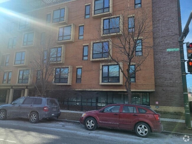 Building Photo - 3622 S State St Rental