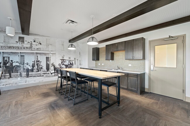 Union Apartments