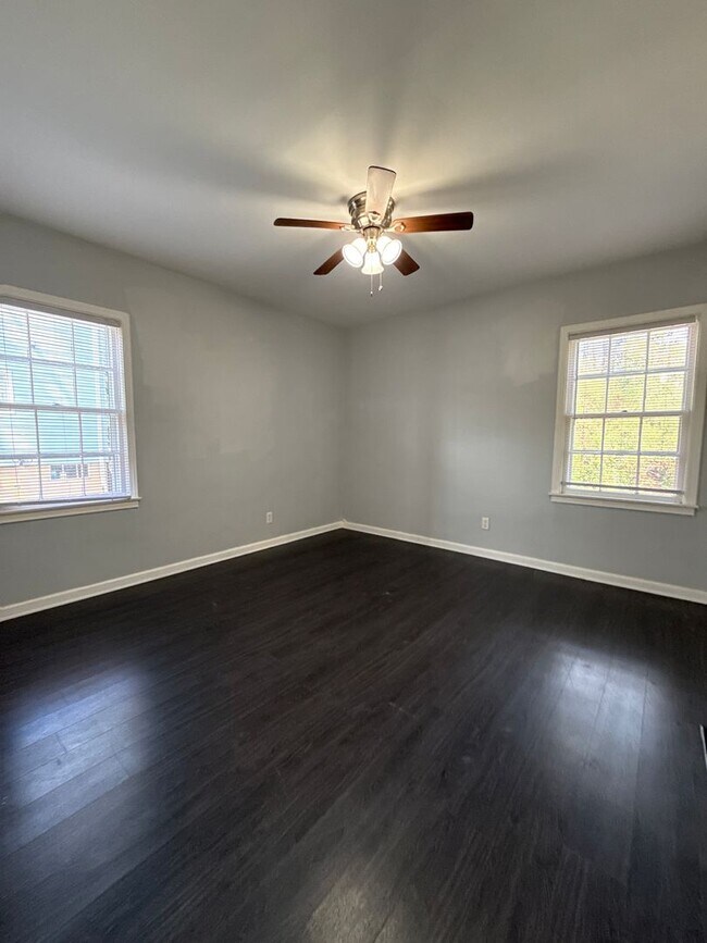 Photo - 1268 Eastland Rd SE Unit A