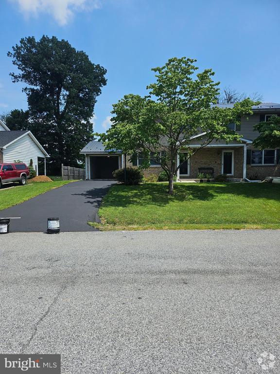 Building Photo - 14786 Sherwood Dr Rental