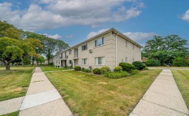 Photo - 4113 Telegraph Rd