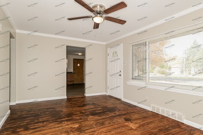 Photo - 9024 Midland Blvd