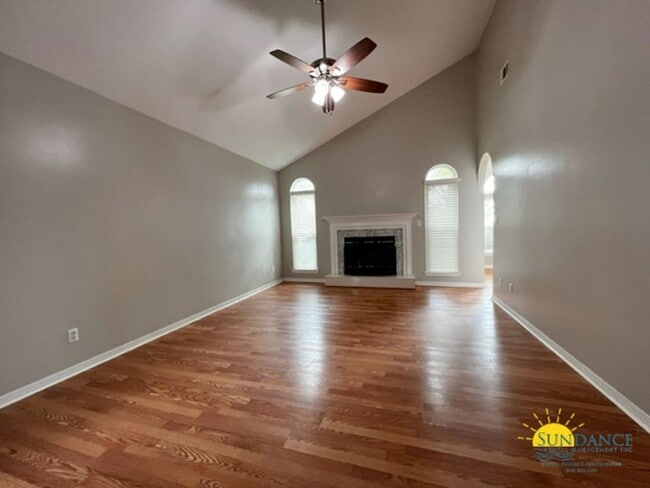Photo - Gorgeous 3 Bedroom Home at Shalimar Pointe!