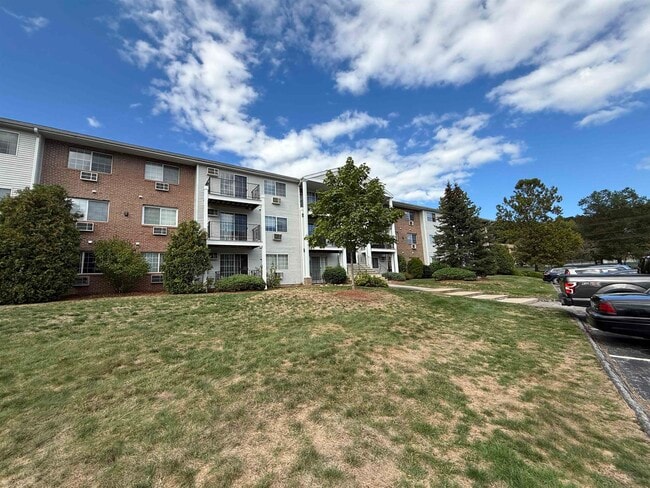 383 Huse Rd Unit 29