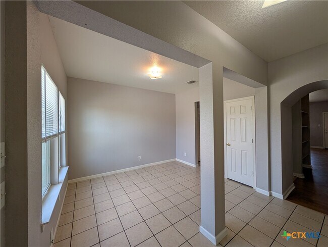 Photo - 3017 Lodgepole Ln