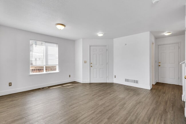Photo - 10974 E 96th Pl