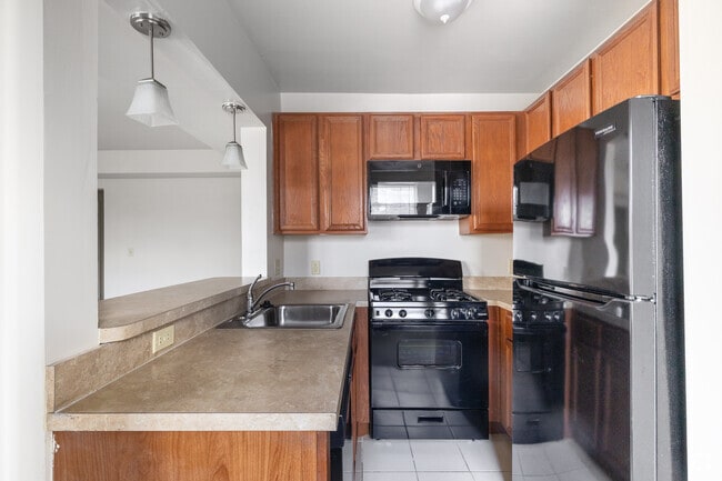 Unit 2 - Studio - 725SF - Kitchen