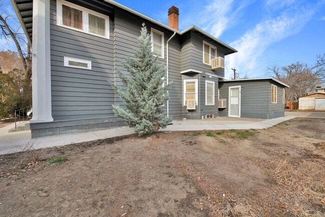 Photo - Charming Downtown 1-Bedroom in Historic Victorian Building