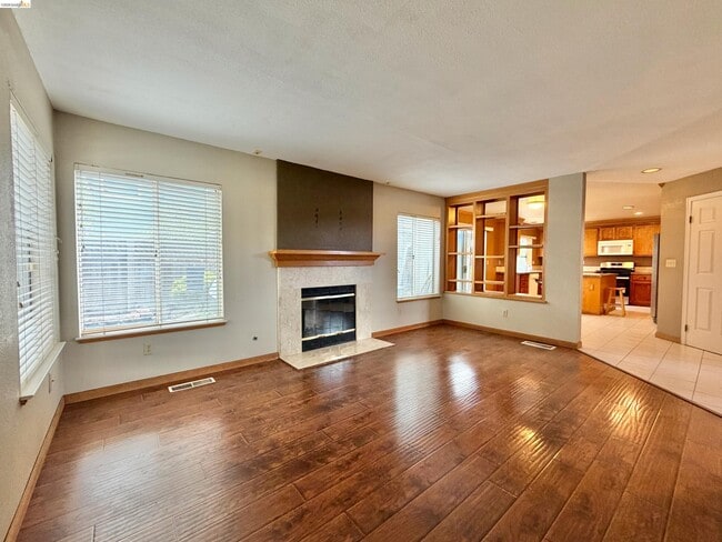Photo - 7 Goldmeadow Ct