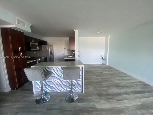 Photo - 800 NE 195th St Unit 709