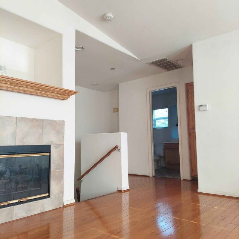 Photo - 139 Elora Ln Condo