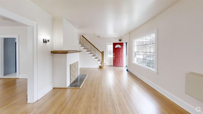 Building Photo - 340 Hayward Ave Rental