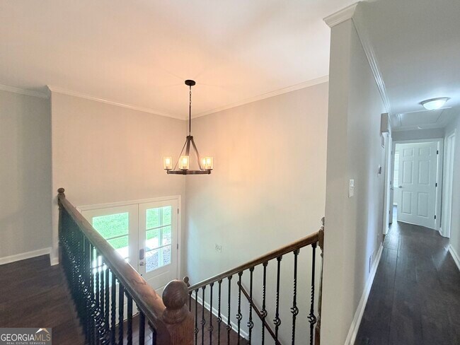 Photo - 295 Redwood Dr