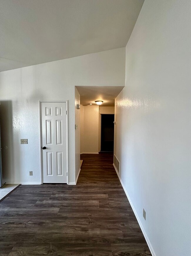 Photo - 3bd/2ba House - Bay Ave. (Moreno Valley)