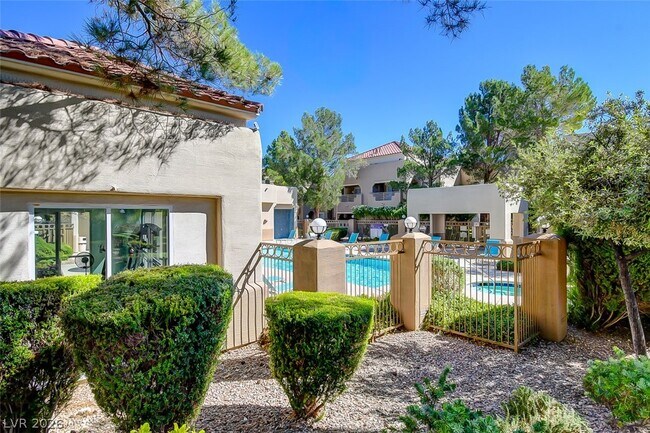 Photo - 1900 Villa Palms Ct Unit 102