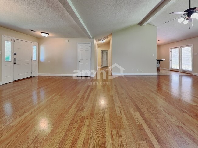 Photo - 721 Mize Farm Ct