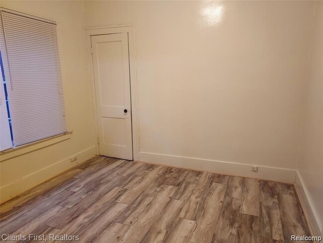 Photo - 14623 Hubbell Ave