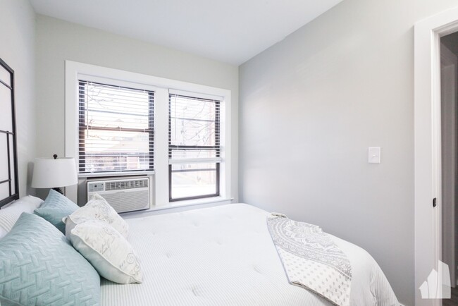 Photo - 709 W Brompton Ave Condominio