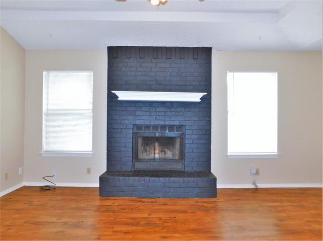 Photo - 2212 Bolivar St