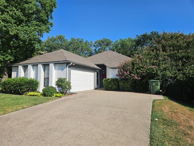 Building Photo - 2705 Francisco Dr