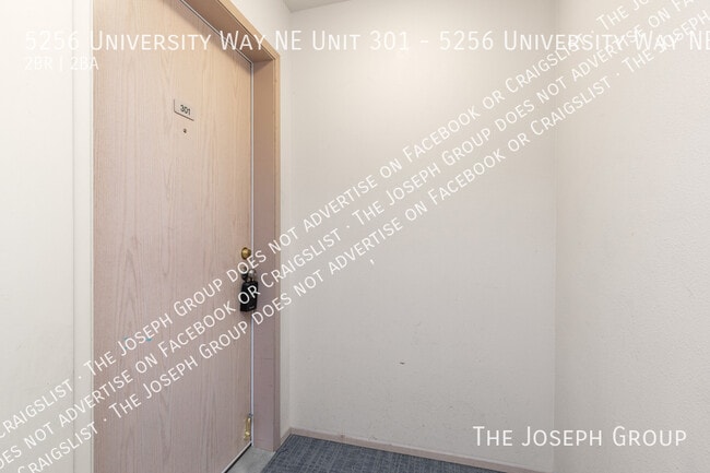 Photo - 5256 University Wy NE Unidad 5256 University Way NE  301 Seattle