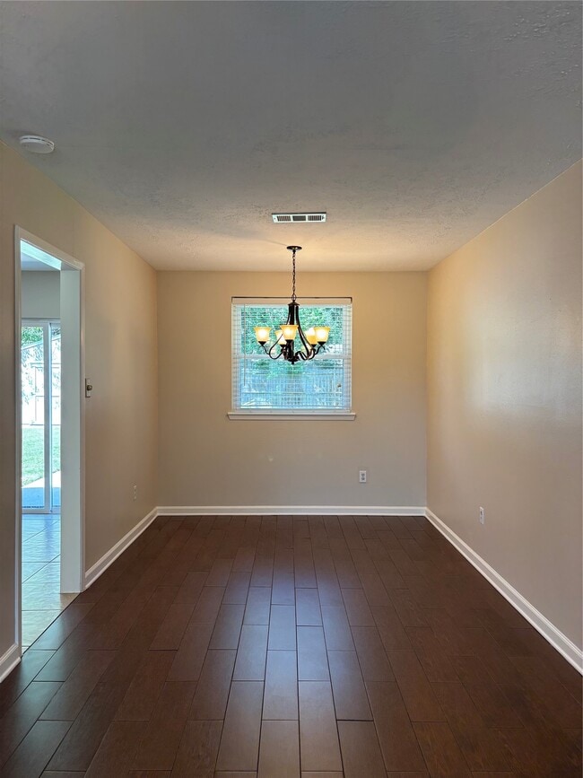 Photo - 409 Bellmar Ln