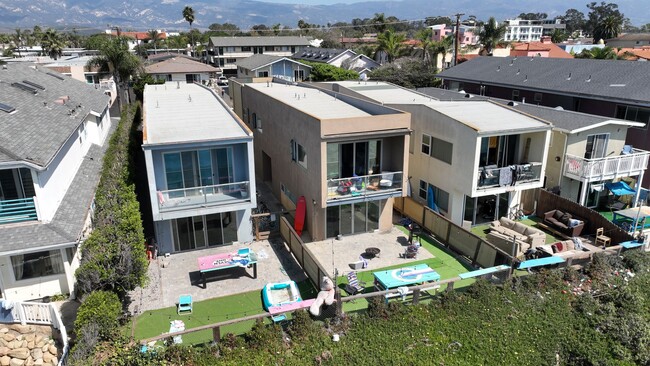 Photo - 6569 Del Playa Dr Unidad 1