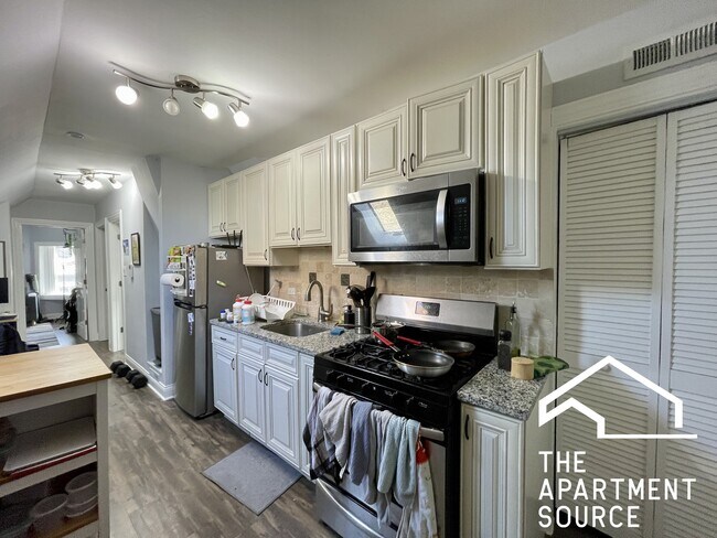 Photo - 2824 N Ridgeway Ave Unit 3