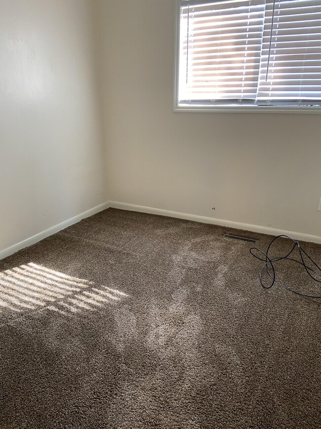 Photo - 2550 Loch Laurel Rd