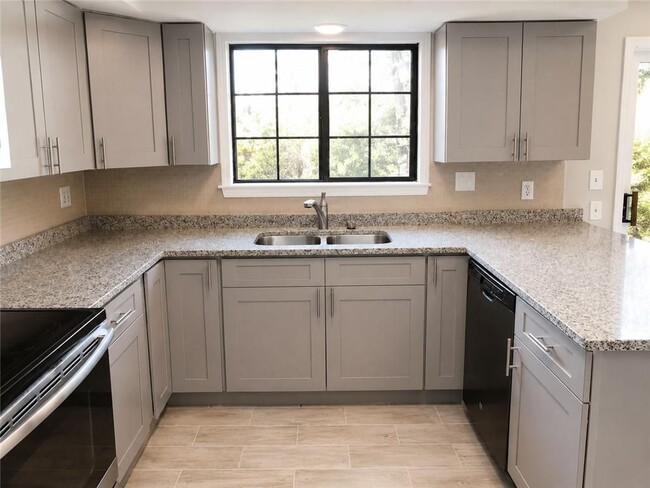 Photo - 3059 Steeplechase Dr