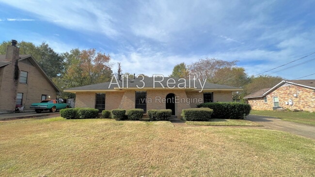 Building Photo - 561 Dunbarton Rd