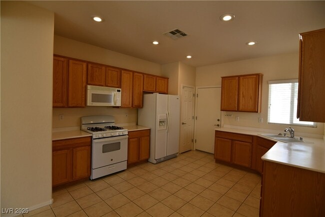 Photo - 3617 Kittiwake Rd