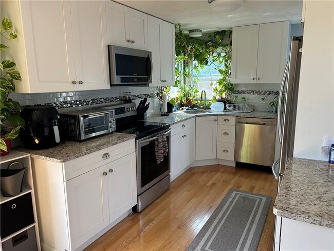 Building Photo - 3 Viking Dr Rental